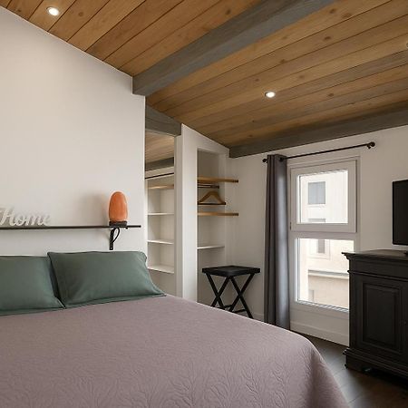 Insolite Studio -La Tour Des Templiers- Montfrin Exterior photo